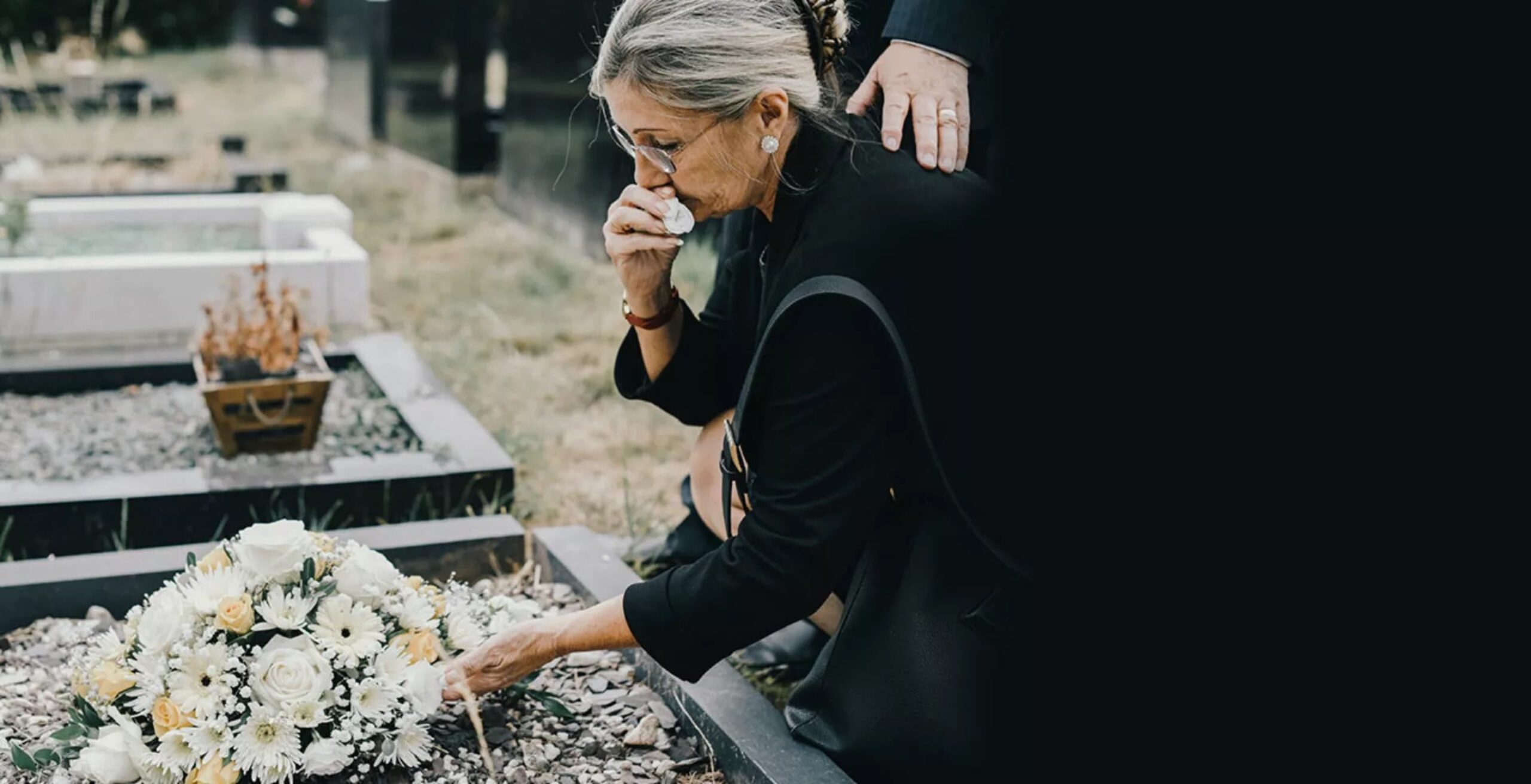 Waldbestattung: Diese Kosten entstehen für die Beerdigung in der Natur